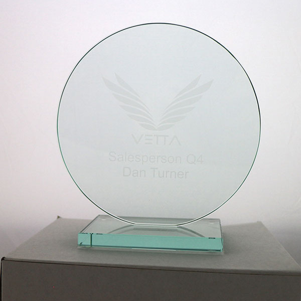 N111 15 x 10cm Jade Glass Circle Award - Engraved